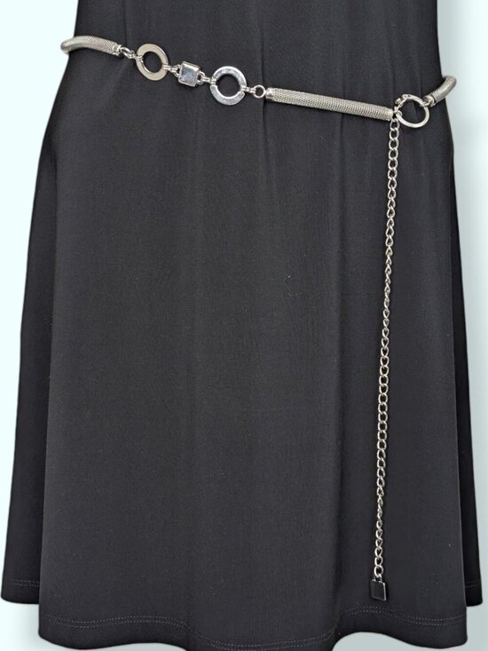 Accessories - (2/$20) Vintage Metal Mesh Chain Accent Belt